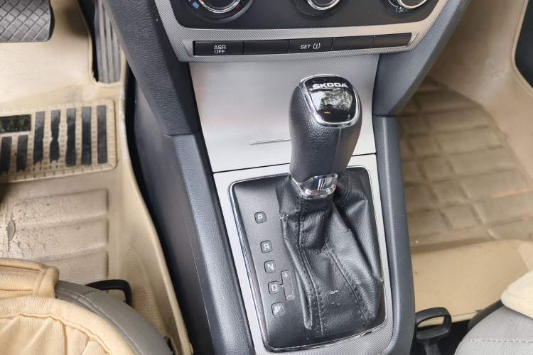 Used Skoda Octavia 2014 1.6L Automatic Yijie Edition
