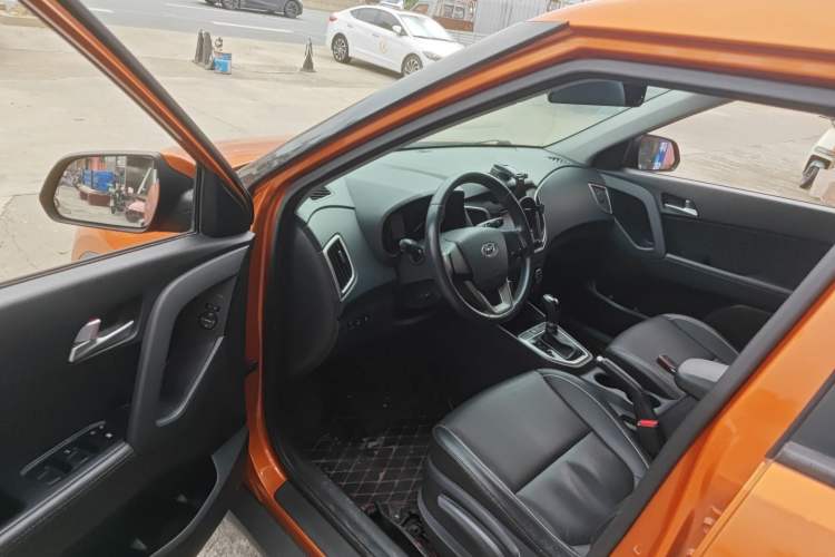 Used Hyundai ix25 2015 1.6L Automatic Two-Wheel Drive Smart GLS Trim Driver Seat