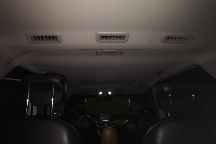 Used Wuling Hongguang S3 2018 1.5L Manual Luxury Model China V Standard