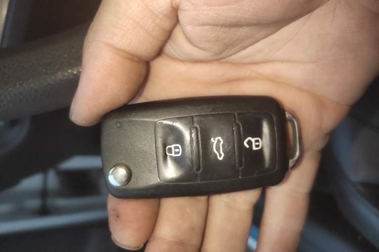 Used Volkswagen Lavida 2013 Restyled Classic 1.6L Automatic Comfort Edition Vehicle Key