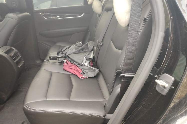 Used Cadillac XT5 2021 28T Luxury Model