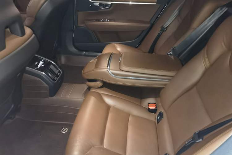 Used Volvo S90 2017 T5 Smart Luxury Edition
