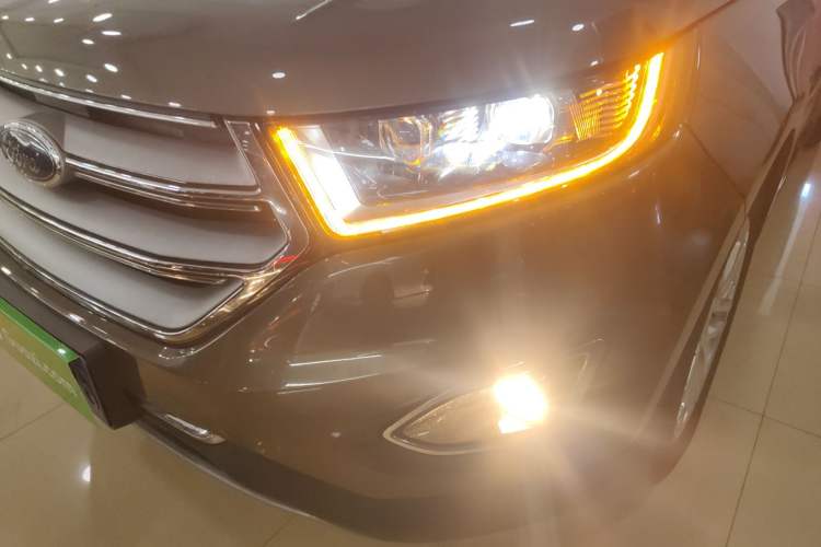 Used Ford Edge 2016 EcoBoost 245 Four-Wheel Drive Titanium Edition 7-Seater