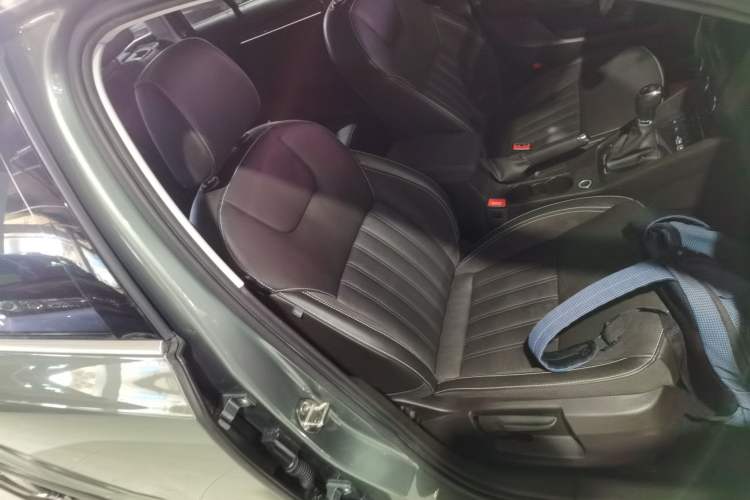 Used Skoda Octavia 2019 TSI280 DSG Flagship Wagon China VI Standard
