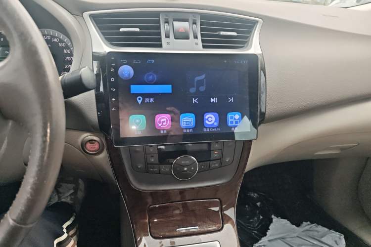 Used Nissan Sylphy 2012 1.8XV CVT Deluxe Edition Audio And AC Panel