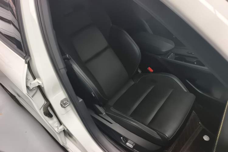 Used Lynk & Co 03 2023 1.5TD DCT JingPro