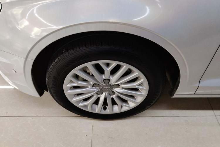 Used Audi A3 2014 Limousine 35 TFSI Automatic Advanced Model
