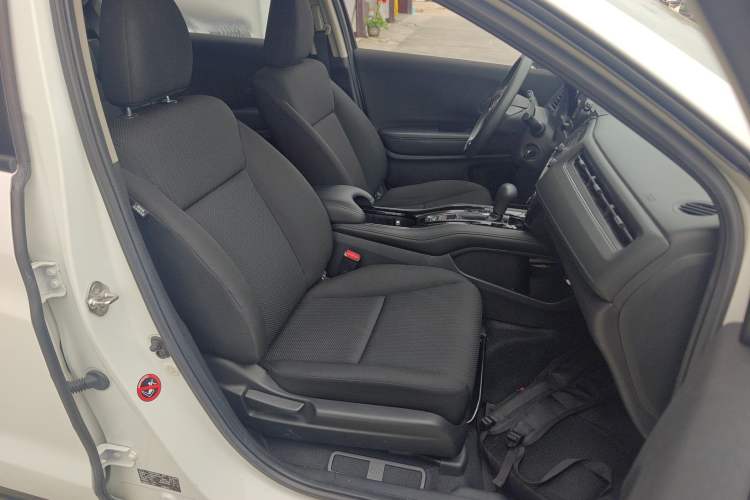 Used Honda Vezel 2015 1.5L CVT two-wheel drive Comfort trim Right Front Seat