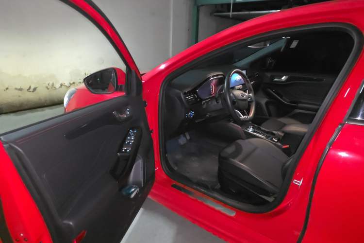 Used Ford Focus 2021 Hatchback EcoBoost 180 Automatic ST Line Driver Seat