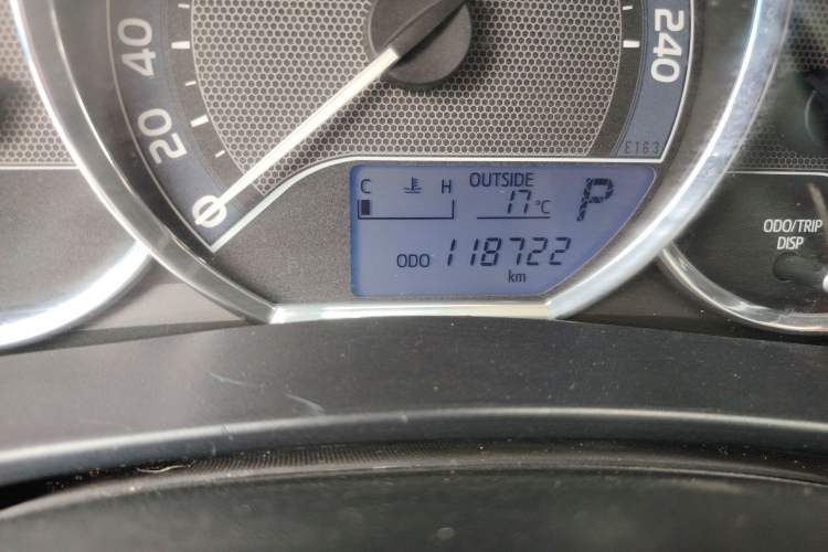 Used Toyota Levin 2014 1.6G CVT Elite Edition Odometer Close Up