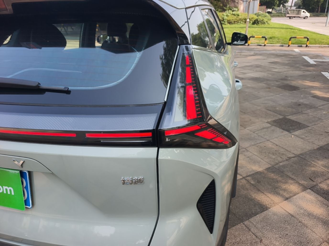 Geely Auto Emgrand X7 Sport 2023 Boyue COOL 1.5TD Smart Connect+ — снимка 9