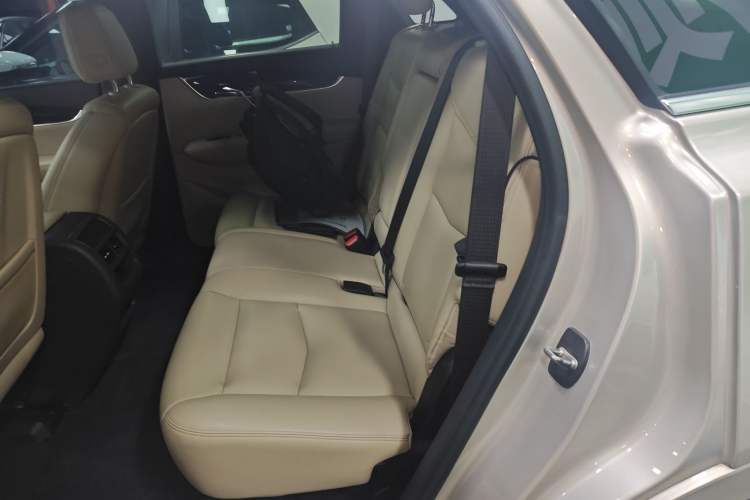 Used Cadillac XT5 2016 28T Four-Wheel Drive Tech Version