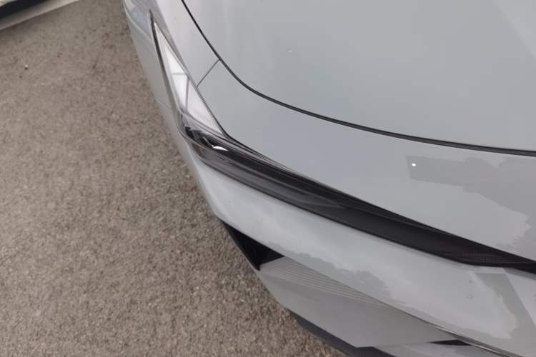 Used CHANGAN UNI-V iDD 2024 Blue Whale Smart Electric iDD 136km ZhiKu Model