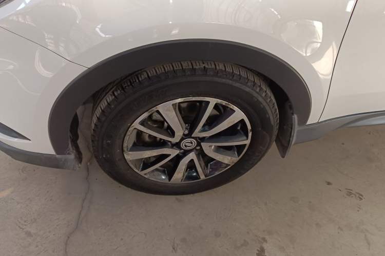 Used Dongfeng Fengon 580 2016 Revised Version 1.5T CVT Luxury Edition
