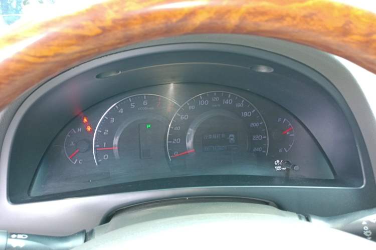 Used Toyota Camry 2011 240G Luxury Anniversary Edition Instrument Cluster