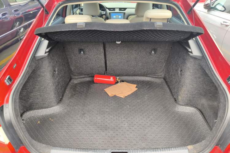 Used Skoda Octavia 2015 1.6L Manual Yijun Edition