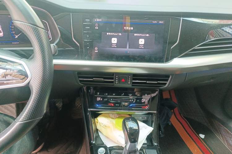 Used Volkswagen Passat 2022 330TSI Starry Luxury Edition Audio And AC Panel