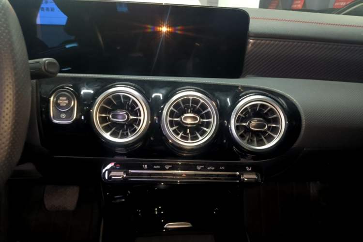Used Mercedes-Benz A-Class 2025 A 200 L Fashion Model
