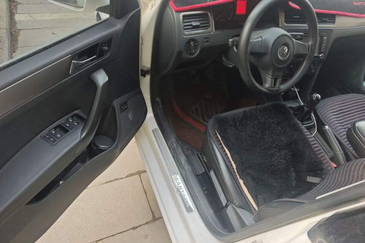 Used Volkswagen Santana 2013 1.6L Manual Comfort Edition Driver Seat