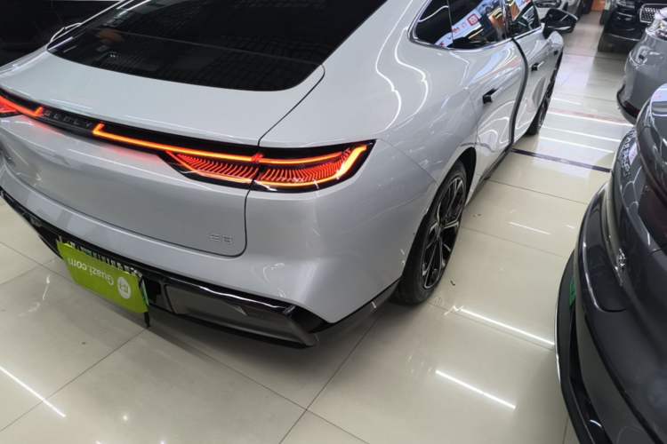 Used Geely Galaxy E8 2025 700 km Long-Range Intelligent Driving Version
