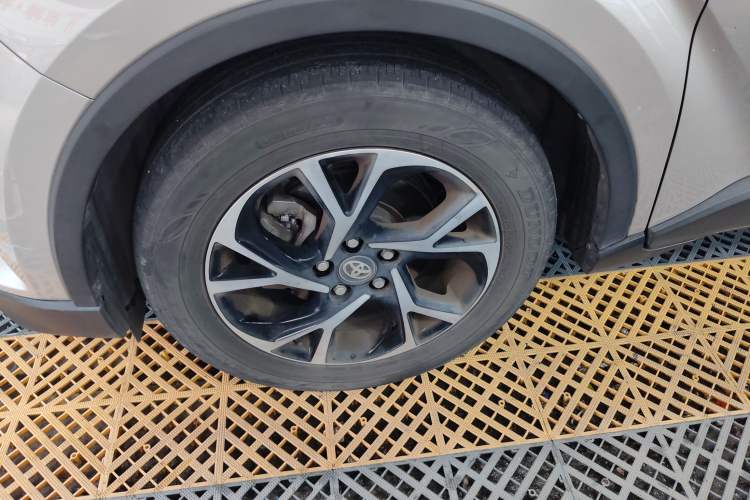 Used Toyota C-HR 2020 2.0L Luxury Edition
