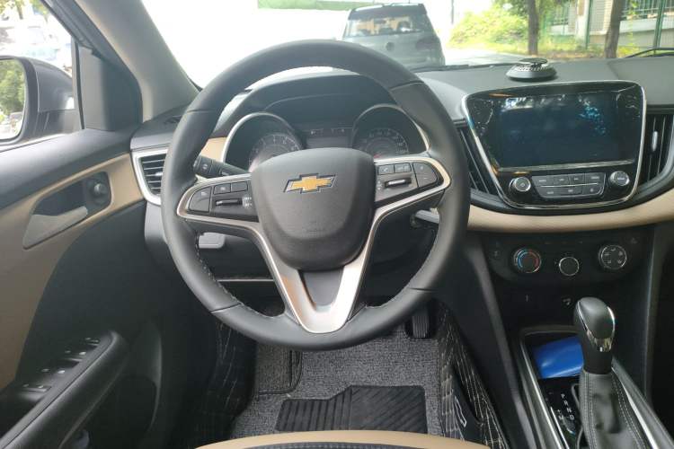 Used Chevrolet Monza 2021 320 Automatic Enjoyment Sunroof Edition