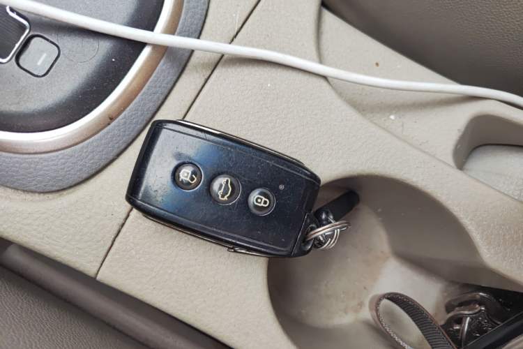 Used Soueast V3 Lingyue 2010 1.5L CVT Luxury Edition
