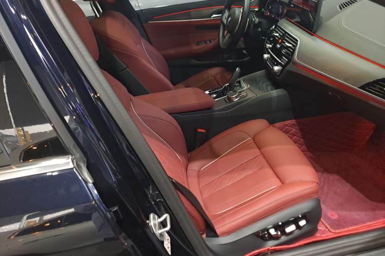 Used BMW 5 Series 2023 530Li Luxury Edition M Sport Package
