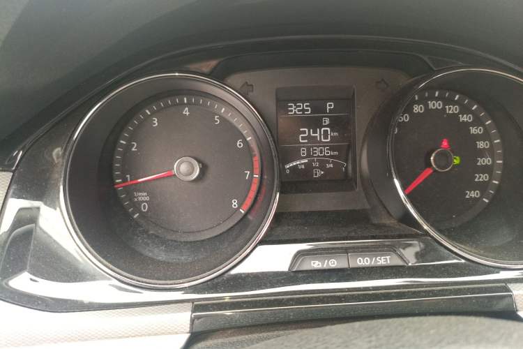 Used Volkswagen Bora 2016 1.6L Automatic Comfort Model Odometer Close Up