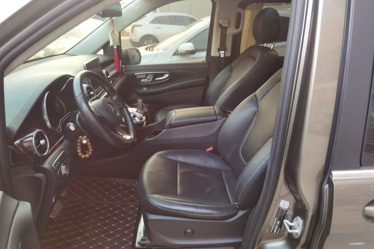 Used Mercedes-Benz V-Class 2017 V 260 Prestige Edition