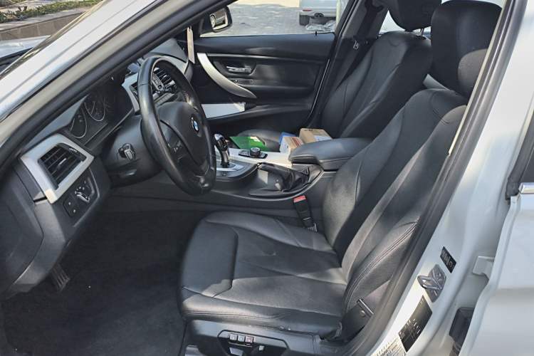 Used BMW 3 Series 2014 320Li Fashion Model