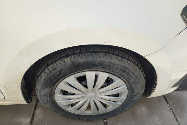 Used Volkswagen Santana 2021 1.5L Automatic Fashion Edition Right Front Wheel Hub