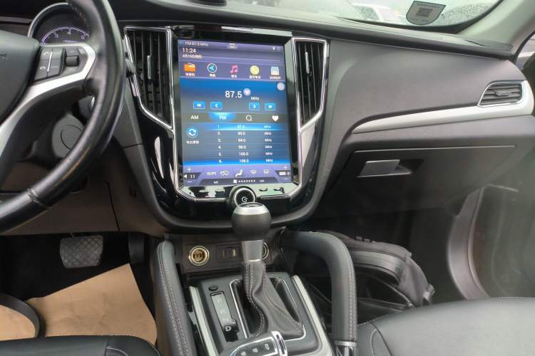 Used Zotye SR7 2016 1.5T CVT Cube Heart Edition China V Standard
