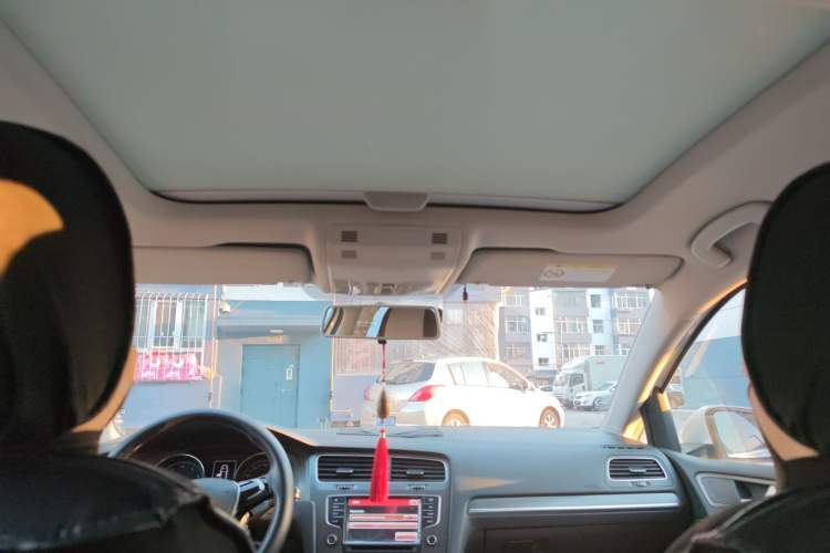 Used Volkswagen Golf 2015 1.6L Automatic Comfort Model
