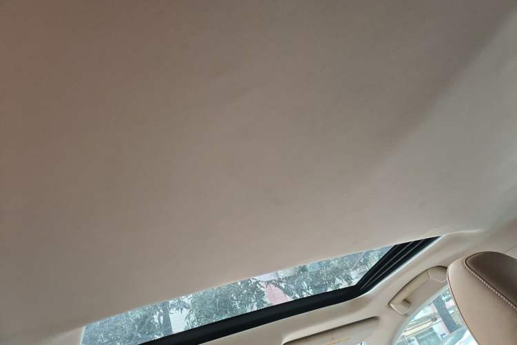 Used Lexus ES 2015 300h Comfort Edition
