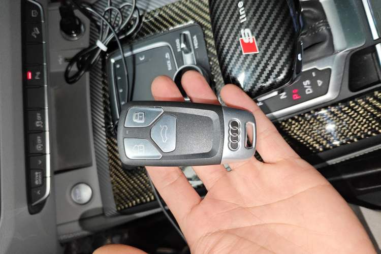 Used Audi Q5L 2018 45 TFSI Prestige Fashion Edition China VI Emission Standard
