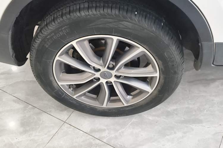 Used Geely Auto Emgrand X7 Sport 2021 Million Edition 1.8TD DCT Two-Wheel Drive Luxury Model
