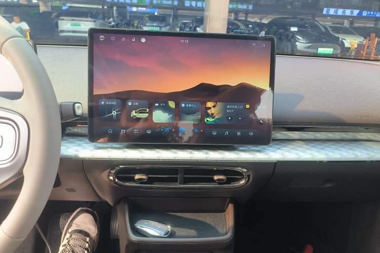 Used JAC Yiwei 3 2023 505km Pro