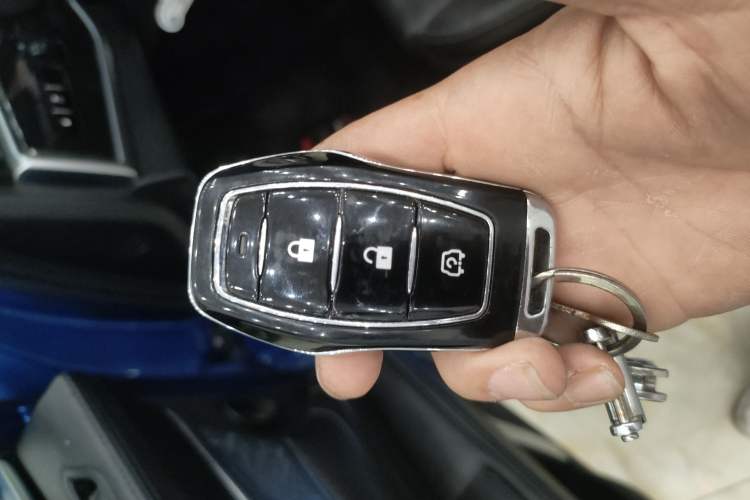 Used Dongfeng Fengon ix5 2019 220T CVT ZhiShang Trim China V Standard
