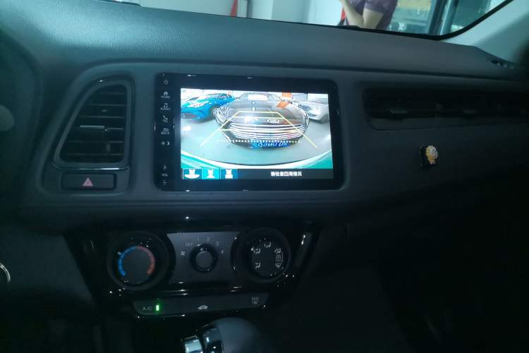 Used Honda Vezel 2020 1.5L CVT Pioneer Edition
