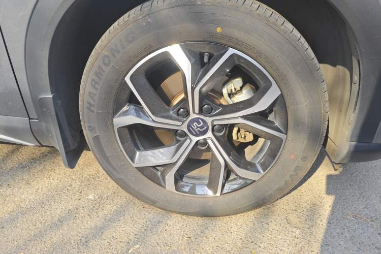 Used BYD Yuan PLUS 2023 Champion Edition 430KM Superior Model Right Front Wheel Hub