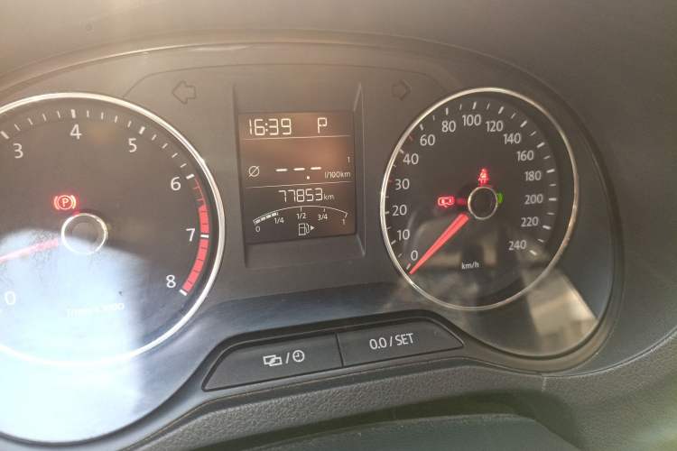 Used Volkswagen Polo 2014 1.6L Cross Polo Automatic
