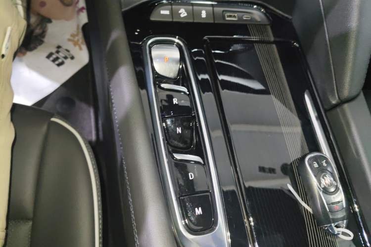 Used Buick Enclave 2022 652T 4x4 Prestige Flagship 6-Seater
