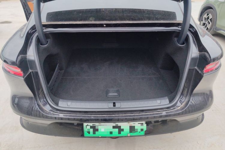 Used VOYAH PASSION 2024 PHEV Four-Wheel Drive Ultra-Long Range Flagship Model Trunk