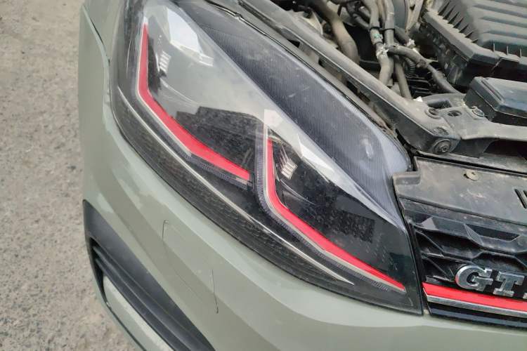 Used Volkswagen Golf 2017 280TSI Automatic R-Line Million-Vehicle Commemorative Edition Right Front Headlight