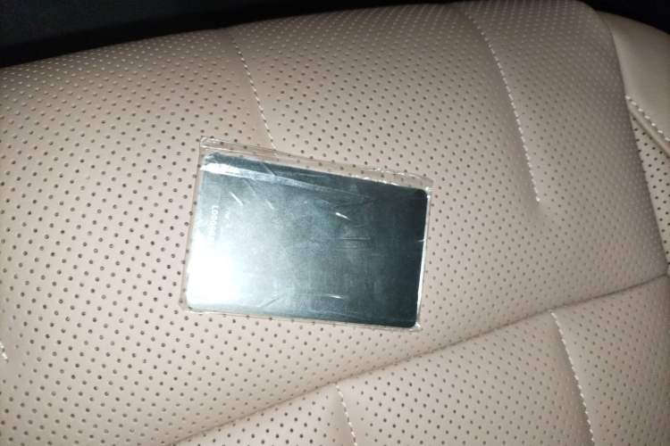 Used ONVO Luxeed L90 2025 Model—Ultra Six-Seater Version
