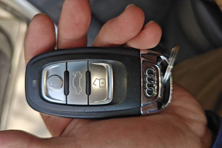 Used Audi Q5 2017 Plus 40 TFSI Ambition Model