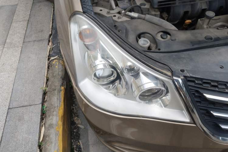 Used Dongfeng Aeolus A60 2012 1.6L Automatic Luxury Version
