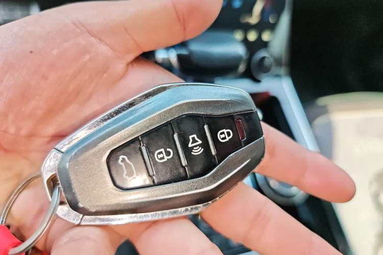 Used JETOUR X90 2020 1.6T DCT Shadow Edition 7-Seater Vehicle Key