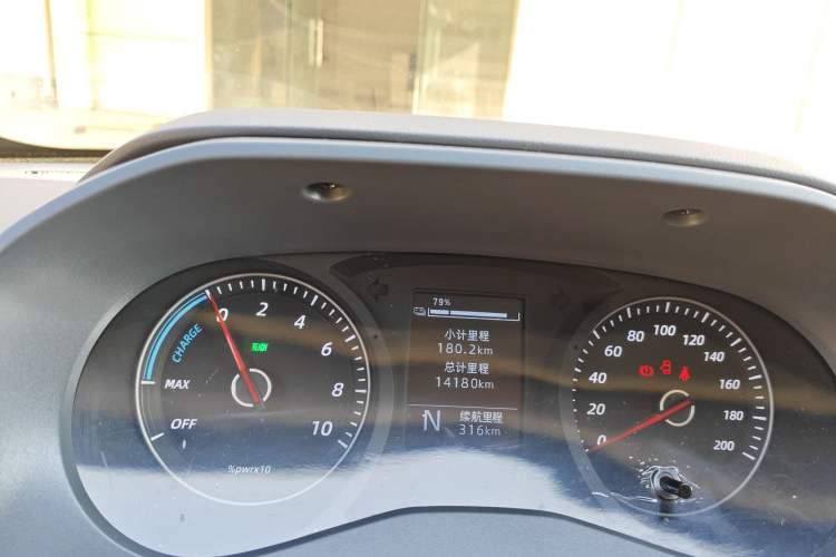Used Wuling Yangguang 2025 Model 400km Bus Edition—Comfort Edition
